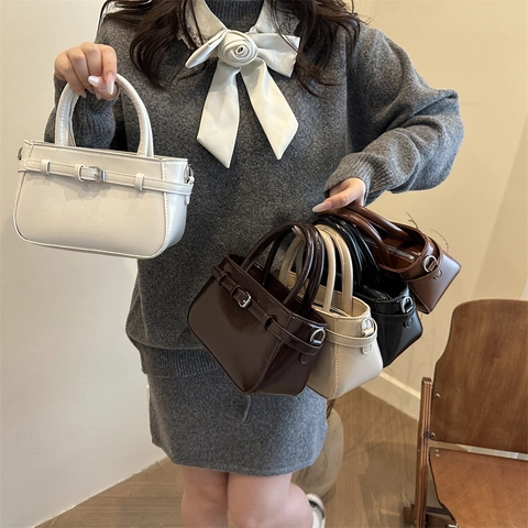 Borsa Piccola Squadrata da Donna in Pelle PU Con Fibbia Decorativa Borsa a Tracolla da Pendolare Tracolla Regolabile
