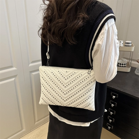 Borsa a Tracolla da Donna in Pelle PU a Busta con Rivetti Trapuntati a V Borsa da Spalla Elegante per Feste Quotidiana