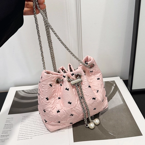 Women Bucket Bag Nylon Quilted Bowknot Pattern Artificial Pearl Drawstring Metal Chain Strap Crossbody Shoulder Handbag Sweet Elegant