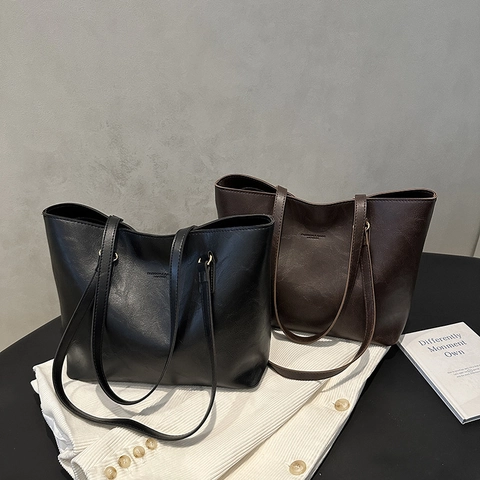 Women Retro PU Leather Large Capacity Tote Bag Minimalist Solid Color Shoulder Bag Commuter Handbag Work Shopping Travel Bag