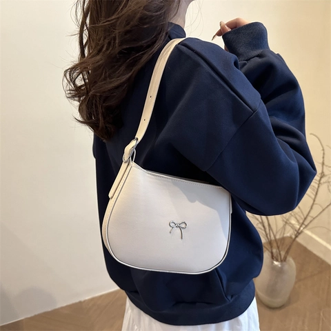 Bolso de Hombro de Cuero PU Retro Francés para Mujer Moda Lazo Decoración Bolso de Axila Elegante Color Sólido Bolso de Mano para Conmutar