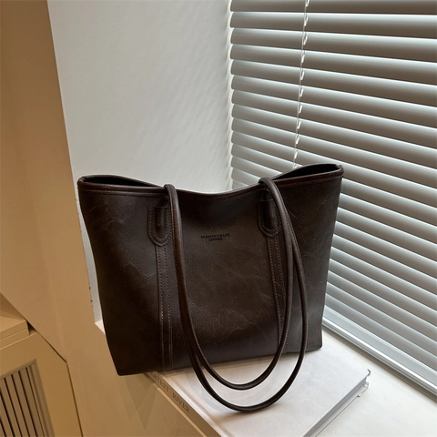 Vintage Large Capacity PU Leather Tote Bag For Women Fashion Minimalist Shoulder Bag Solid Color Commuting Casual Underarm Bag
