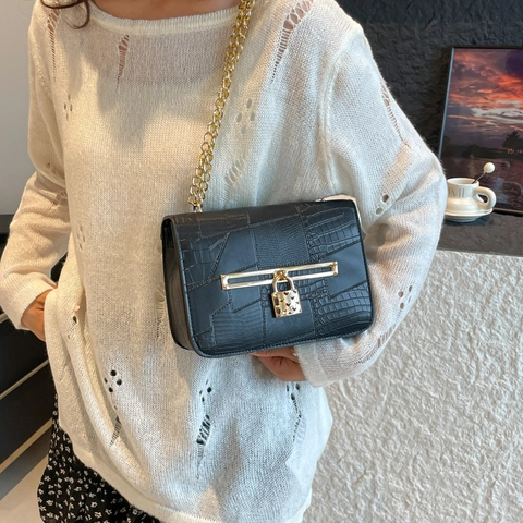 Crocodile Pattern PU Leather Crossbody Bag Gold Chain Shoulder Bag For Women Heart Padlock Flap Handbag Daily Office Purse