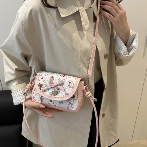 Borsa a Tracolla da Donna Dolce con Fiocco in Pelle PU Stampa Cartoon Mini Borsa a Spalla Quadrata con Ciondolo in Metallo a Cuore per Ragazze