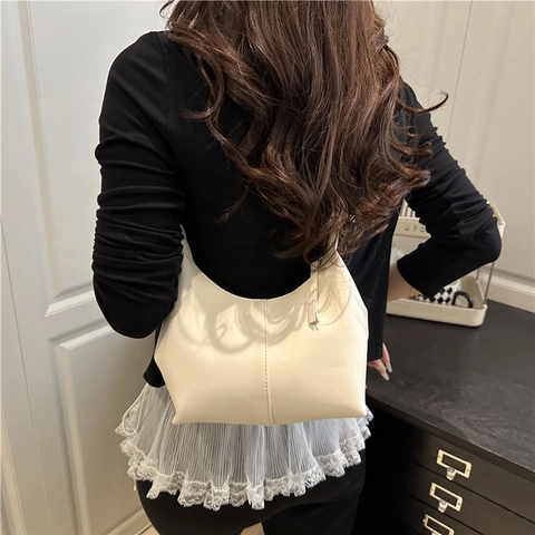 Retro PU Leather Hobo Bag Women Minimalist Underarm Shoulder Bag With Vertical Stitching Adjustable Strap