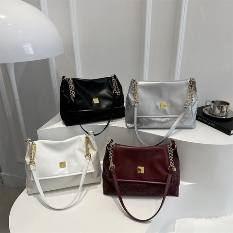 Bolso de Axila con Cadena de Gran Capacidad de Moda 2025 para Mujer Color Sólido Simple Bolso Tote Bolso de Hombro de Patchwork