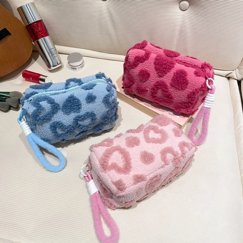 Women Plush Heart Leopard Pattern Makeup Bag Cute Sheepskin-like Fabric Cosmetic Case Zipper Handheld Toiletry Storage Organizer Pouch