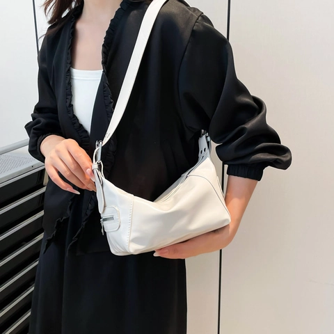Glossy PU Leather Underarm Bag Minimalist Crescent Hobo Shoulder Bag With Adjustable Strap Urban Fashion For Women