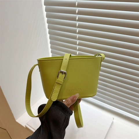 Minimalistische PU Leder Eimer Umhängetasche Für Damen Verstellbarer Riemen Vielseitige Mode Pendeln Schultertasche