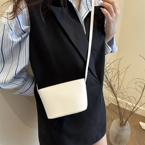 Minimalista Bolso de Cubo Cuero PU para Mujer Moda Bolso de Hombro Cruzado Gran Capacidad Color Sólido Bolso FANYISSA