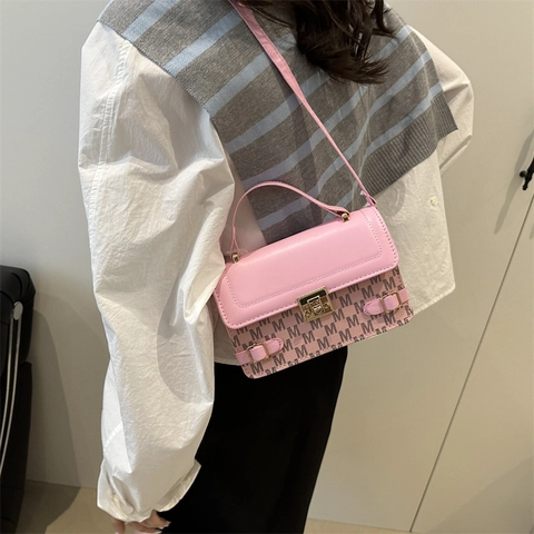 Borsa da Donna alla Moda in Pelle PU con Monogramma Lettera M Borsa a Tracolla con Chiusura in Metallo Quadrata