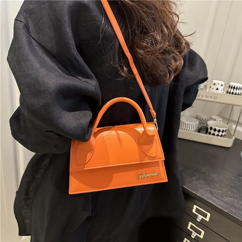 Französischer Stil PU Leder Umhängetasche Mini Trapez Handtasche Einfarbig Ziernähte Magnetverschluss Einzelner Riemen Schultertasche Für Damen
