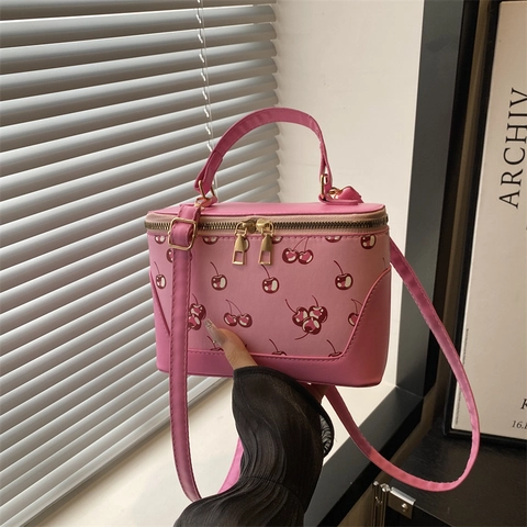 Damen Retro Kirschdruck Umhängetasche PU Leder Kosmetikkoffer Umhängetasche Mit Tragegriff Und Verstellbarem Riemen Mode Tasche