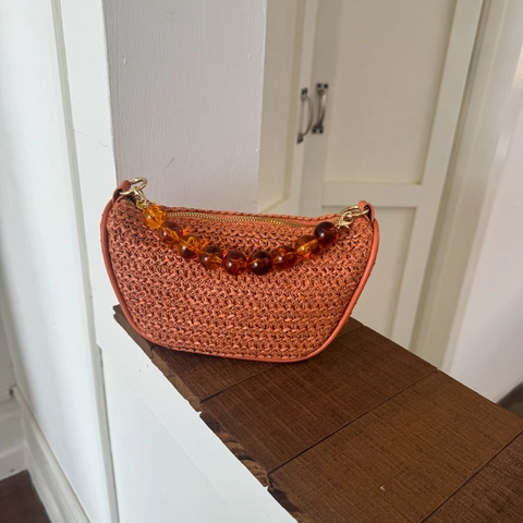 Gewebte Knödeltasche Mit Bernsteinharzperlen Und Metallkettengurt Halbmond Umhängetasche Handtasche Für Den Sommerurlaub