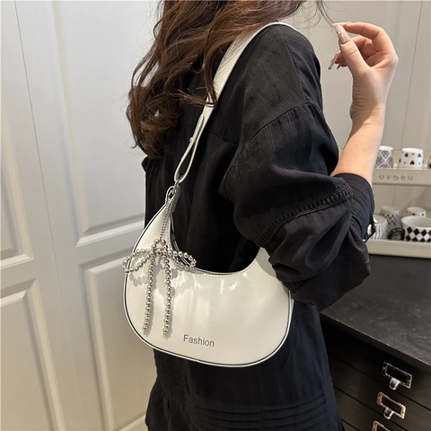 Women's Fashion PU Leather Hobo Bag Minimalist Half Moon Underarm Shoulder Purse With Beaded Bow Pendant Fashion Print Bag