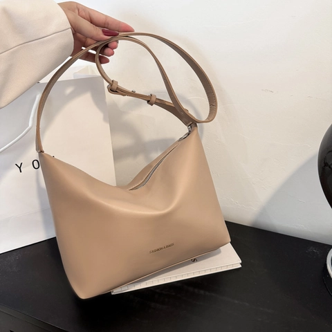 Borsa A Tracolla In Pelle PU Minimalista Grande Capacità Tracolla Regolabile Cerniera Tote Morbida Per Donna Pendolarismo Quotidiano