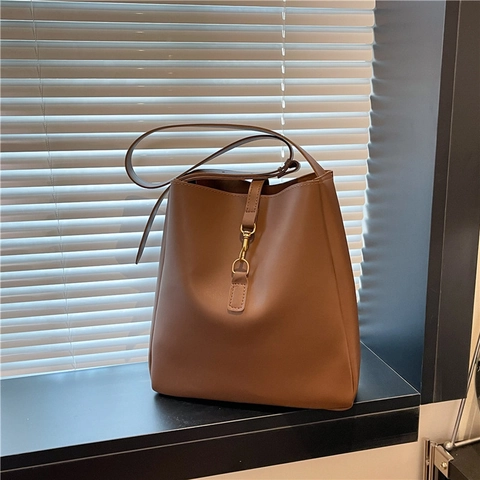 Bolso de Cubo de Cuero PU Vintage para Mujer Gran Capacidad Bolso de Hombro Cruzado Con Cierre de Gancho Dorado Diseño de Nicho Color Sólido
