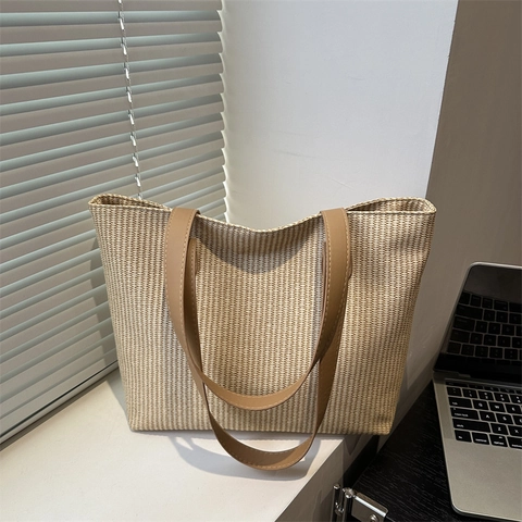 Borsa Tote da Donna a Grande Capacità Intrecciata Moda Estiva Urban Commuter Borsa a Tracolla Manico in Pelle PU Casual