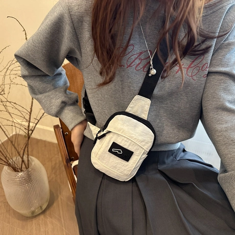 Bolso Bandolera Impermeable de Nailon para Mujer Mini Bolso de Pecho Deportivo Multifuncional Bolso de Teléfono Ligero Casual