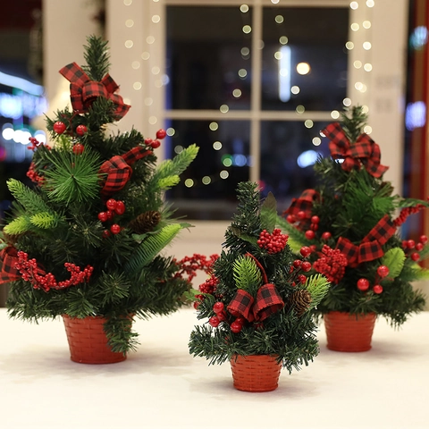 Mini Albero di Natale da Scrivania Con Fiocco a Quadri Rosso Bacche e Pigne Piccolo Albero di Natale Artificiale per Casa Ufficio