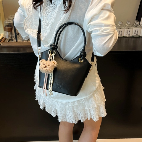 Women PU Leather Bucket Bag Wave Edge Knot Handle Handbag With Bear Charm Crossbody Shoulder Bag Casual Urban Style