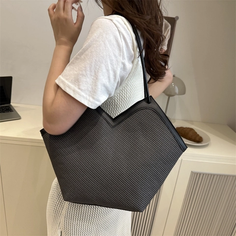 Woven Stroh PU Leder Tote Bag Große Kapazität V-Ausschnitt Geometrische Schulter Handtasche Damen Sommer Urlaub