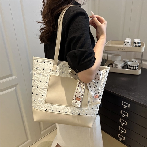 Gesteppte PU Leder Tote Bag Große Kapazität Schulter Handtasche Mit Satinnschal Schleife Dekoration Für Damen Casual