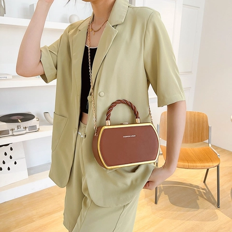 Women Fashion PU Leather Box Crossbody Bag Metallic Frame Woven Handle Chain Strap Lock Small Square Handbag Commuter Bag