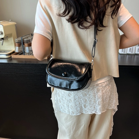 Women Crossbody Bag PU Leather Glossy Minimalist Flap Shoulder Bag Round Button Decor Urban Style Daily Matching