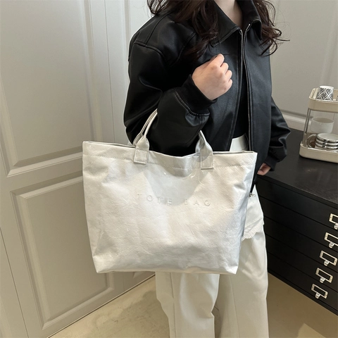 Borsa Tote Grande Capacità Pelle PU Texture Carta DuPont Increspata Stampa Lettere Moda Borsa Mano Donna Versatile
