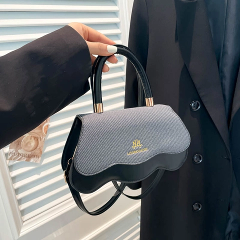 Women Fashion Scalloped Edge PU Leather Crossbody Bag Casual Patchwork Small Square Handbag With Adjustable Shoulder Strap
