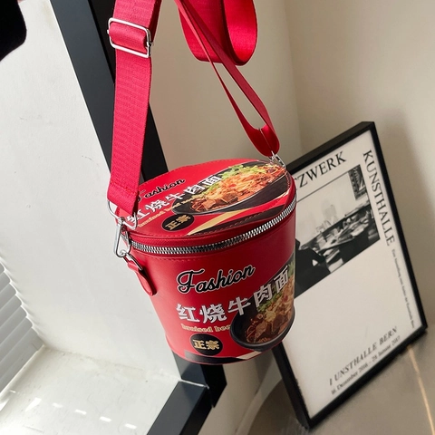 Creative Instant Noodle Bucket Crossbody Bag PU Leather Funny Beef Noodle Shape Shoulder Bag Streetwear Cylinder Purse For Women
