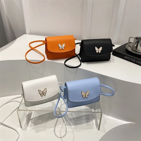 Mini Borsa a Tracolla con Decorazione a Farfalla Donna in Pelle PU Piccola Borsa a Spalla Quadrata Elegante Borsa a Patta Tinta Unita