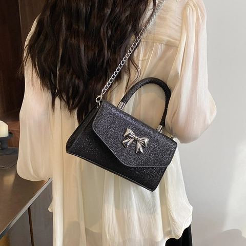 Sac Bandoulière à Paillettes pour Femmes Boucle Métal Papillon Cuir PU Petit Sac Carré Avec Chaîne Argentée pour Soirée Mariage