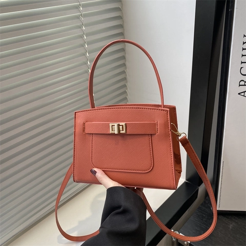 Fashion PU Leather Crossbody Bag Women's Lychee Pattern Handbag With Gold Twist Lock Commuter Shoulder Bag For Daily Use