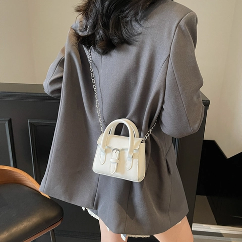 Vintage Damen Mini PU Leder Kleine Quadratische Tasche Einfache Mode Handtasche Mit Abnehmbarem Silbernem Kettenriemen Umhängetasche