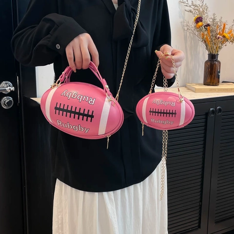 Bolso de Hombro para Mujer con Forma de Rugby Creativa de Cuero PU Color de Contraste Letra Estampada Bolso de Axila de Moda