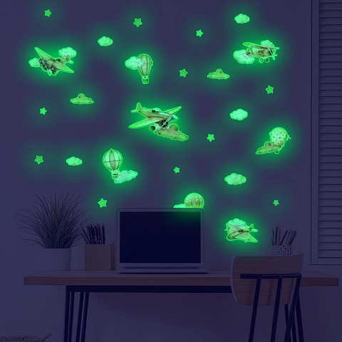 Autocollants Muraux Lumineux Avion Montgolfière Nuages Étoiles Stickers En PVC Pour Décoration De Chambre D'Enfants