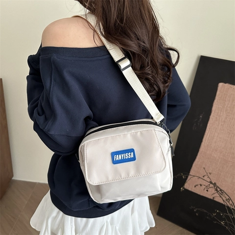 Trendige PU Leder Umhängetasche Für Damen Casual Kleine Quadratische Crossbody Tasche Minimalistische Studenten Messenger Bag Stylische Alltagstasche