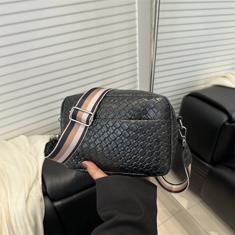 Bolso de Hombro para Mujer de Moda con Textura Tejida Cuero PU Bolso Cuadrado Pequeño con Correa Ancha Ajustable Urbano