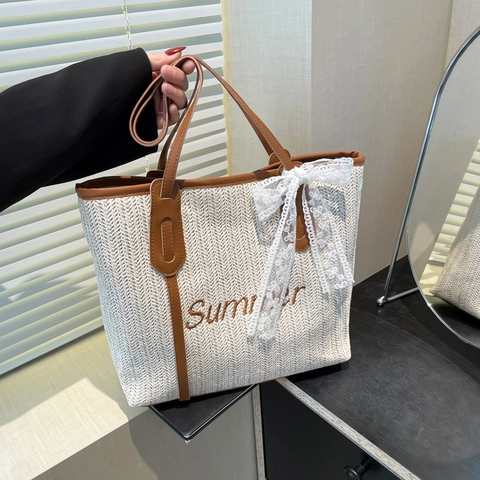 Dames Strovlechtwerk Tote Bag Summer Letterborduurwerk Grote Capaciteit Strandtas Met Kanten Strik PU-Leren Schoudertas