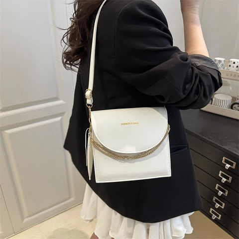 Fashion Women Crossbody Bag PU Leather Flap Square Shoulder Bag Gold Chain Decoration With Mini Hanging Pouch Minimalist