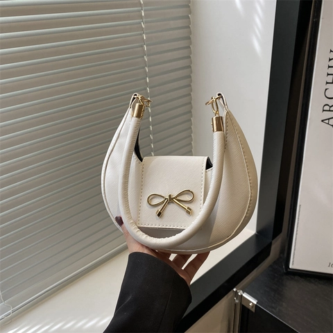 Borsa Hobo Sottobraccio a Mezzaluna da Donna in Pelle PU Tinta Unita 2025 Con Fiocco in Metallo Dorato Borsa a Tracolla Stile Western
