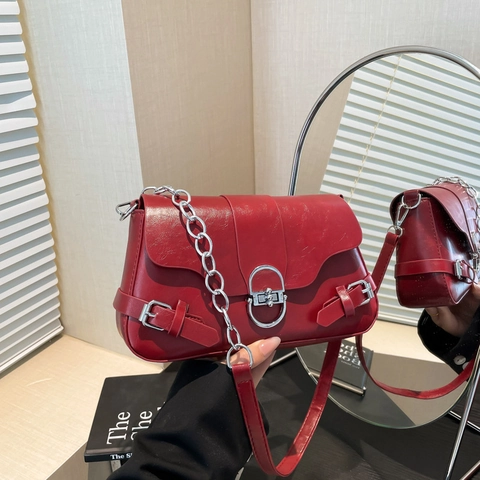 Vintage Underarm Crossbody Bag Women PU Leather Single Shoulder Bag With Metal Chain And Oval Lock Solid Color Fashion Handbag
