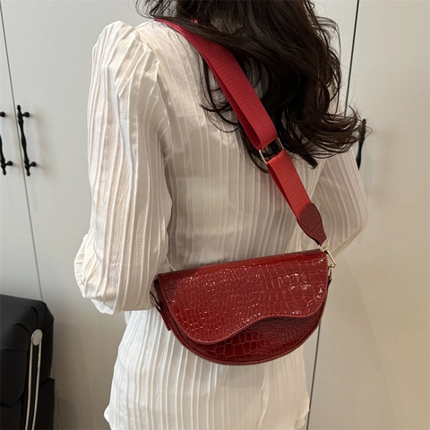 Dames Krokodillenpatroon Zadeltas Retro PU Leer Crossbodytas Met Brede Stoffen Band Mode Stedelijk Eenvoudige Handtas