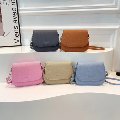 Bolso de Silla de Cuero PU de Color Sólido para Mujer Bolso de Hombro Cruzado con Solapa Texturizada Tendencia de Moda Moderna