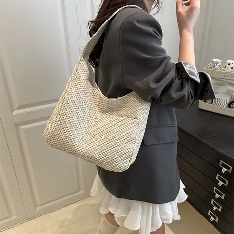 Women Large Capacity Straw Woven Shoulder Bag Urban Minimalist Bucket Shape Hobo Crossbody Bag For Vacation Daily Fashion