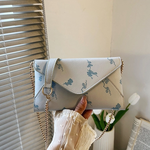 Women Envelope Crossbody Bag PU Leather Floral Print Chain Shoulder Handbag Small Square Flap Purse Elegant Chic