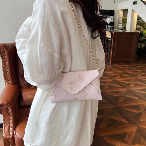 Women Envelope Crossbody Bag PU Leather Floral Print Chain Shoulder Handbag Small Square Flap Purse Elegant Chic