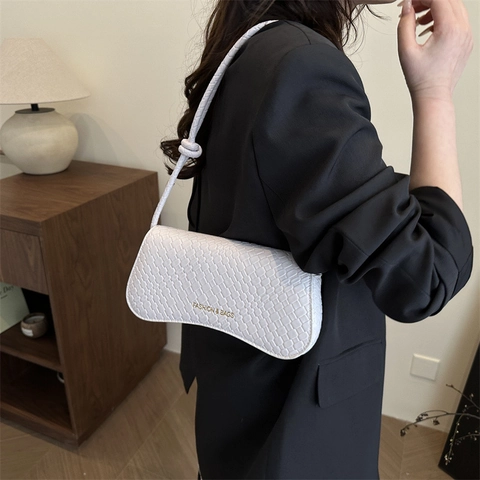 Minimalist Women Shoulder Bag PU Leather Woven Texture Underarm Bag Fashion Letters Print Knot Strap Crossbody Bag Handbag Casual